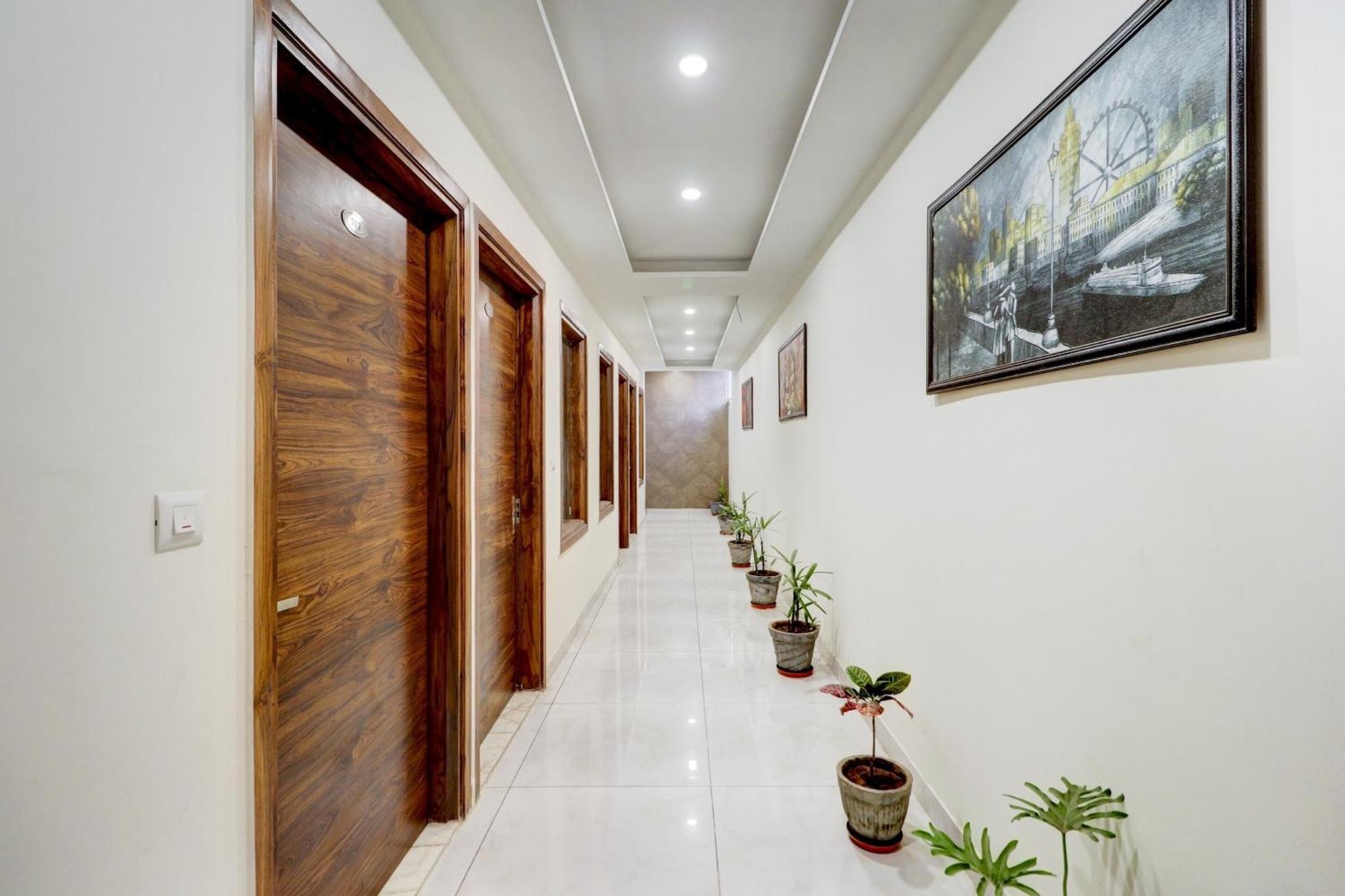 Hotel O Stevia Zirakpur ภายนอก รูปภาพ
