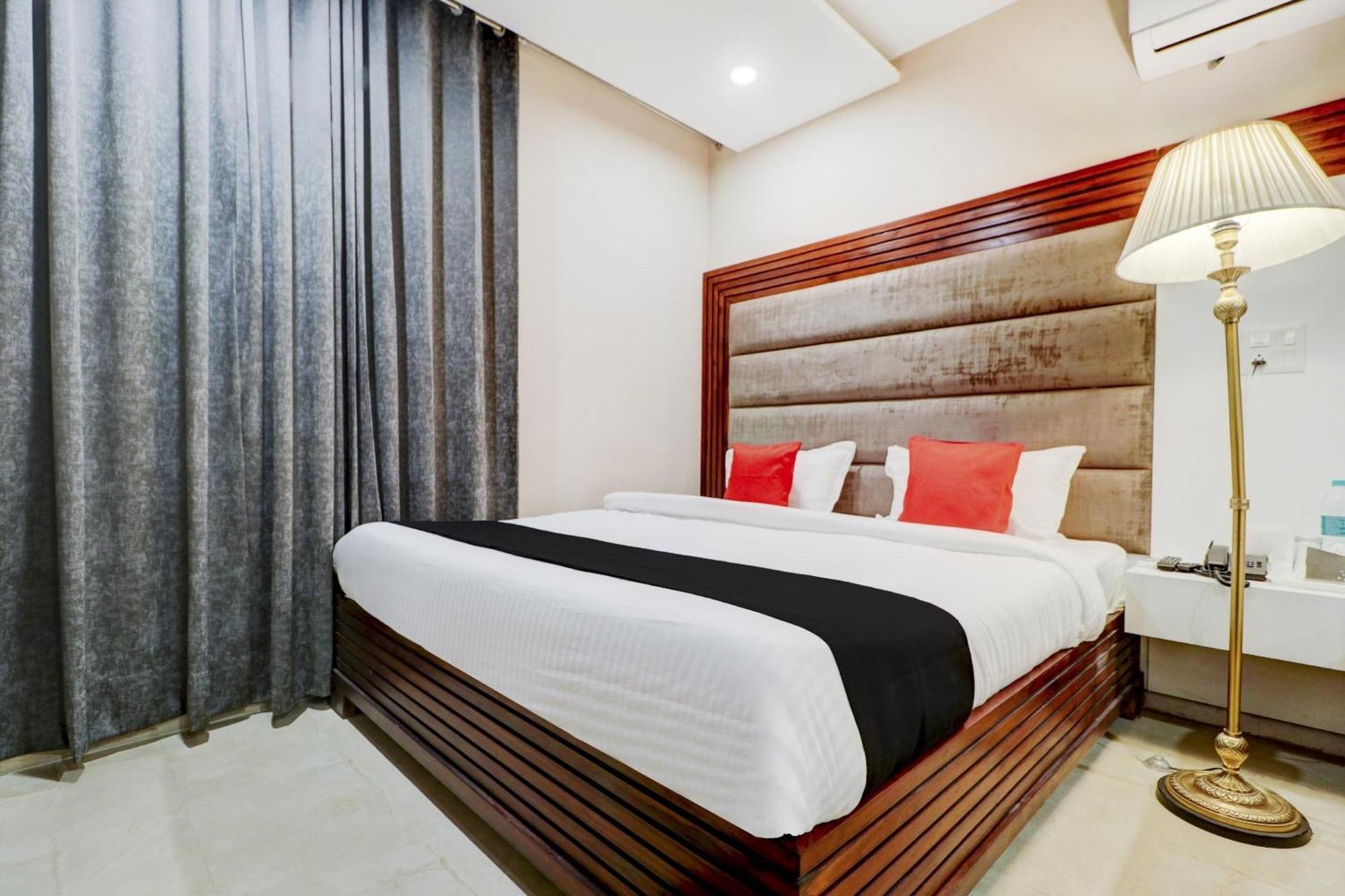Hotel O Stevia Zirakpur ภายนอก รูปภาพ