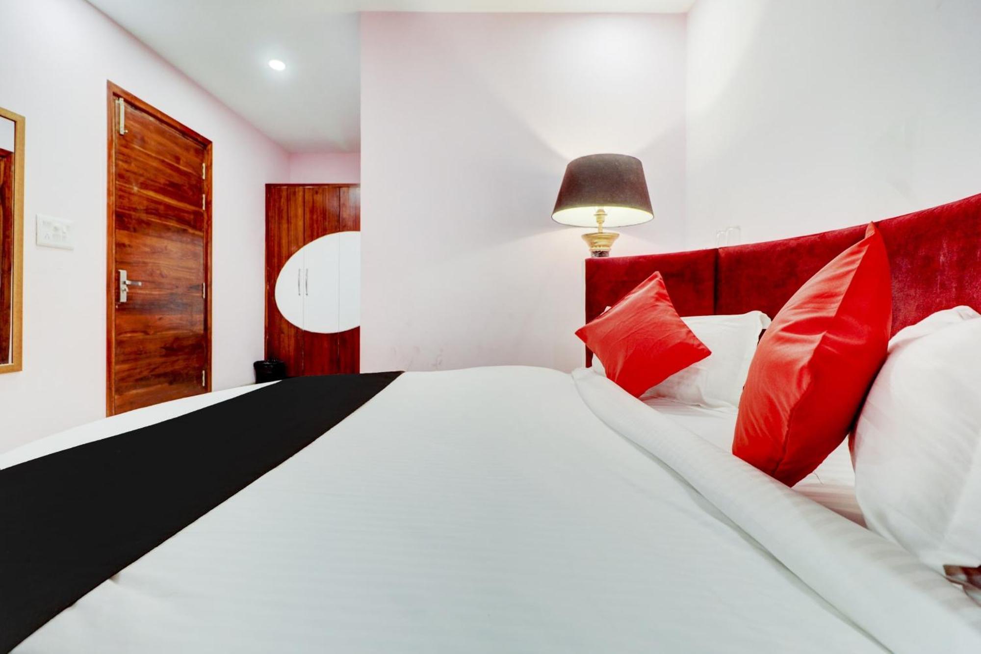 Hotel O Stevia Zirakpur ภายนอก รูปภาพ