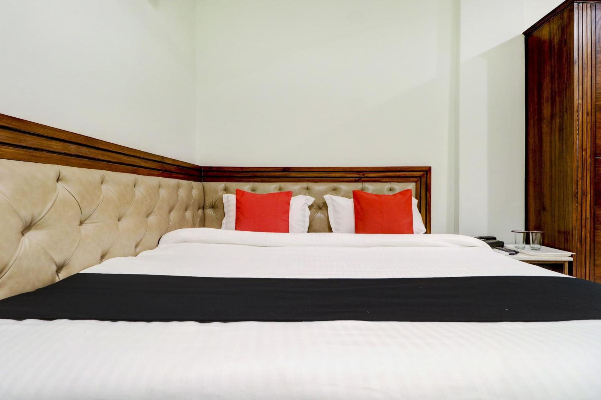 Hotel O Stevia Zirakpur ภายนอก รูปภาพ
