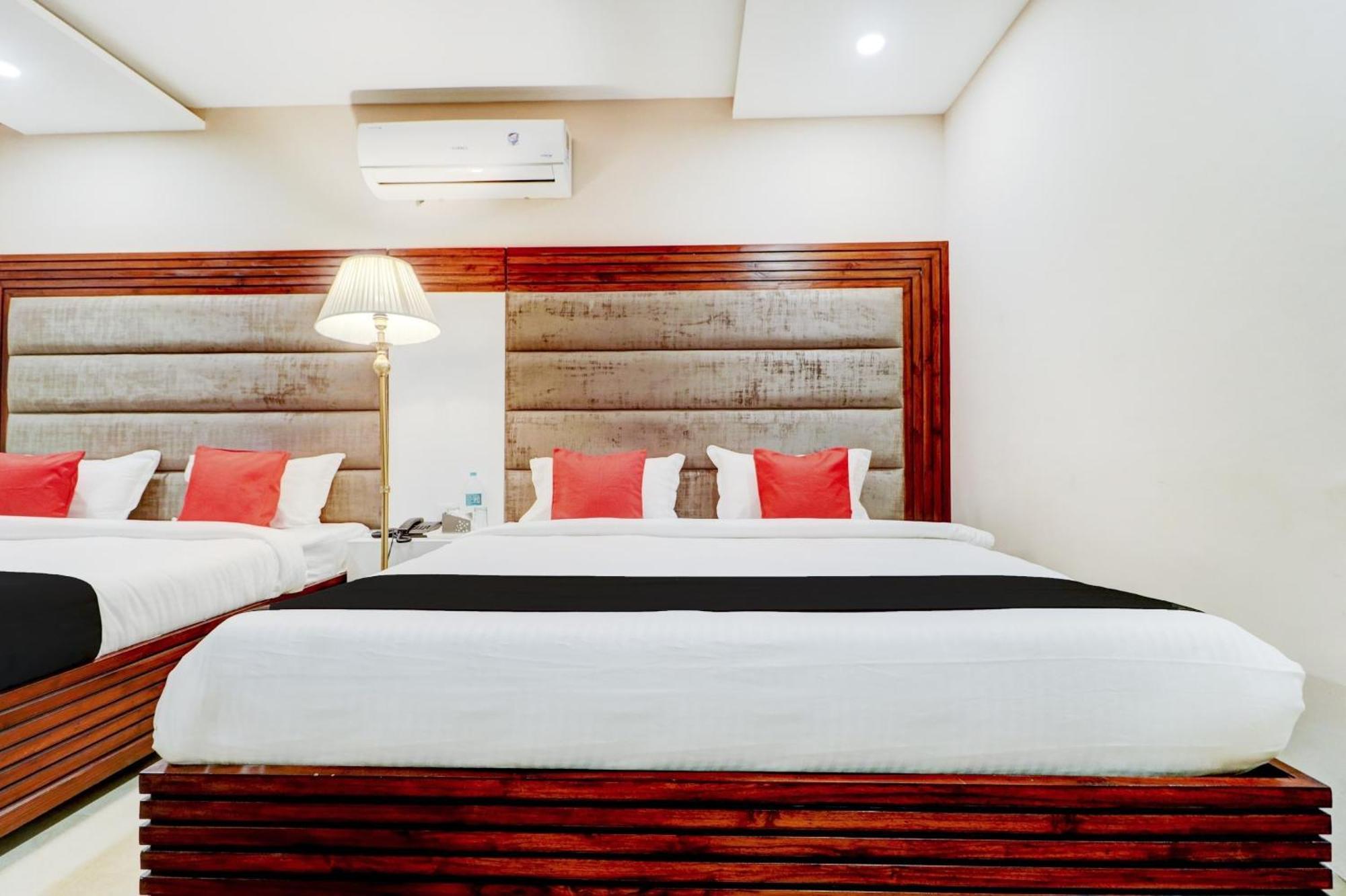 Hotel O Stevia Zirakpur ภายนอก รูปภาพ