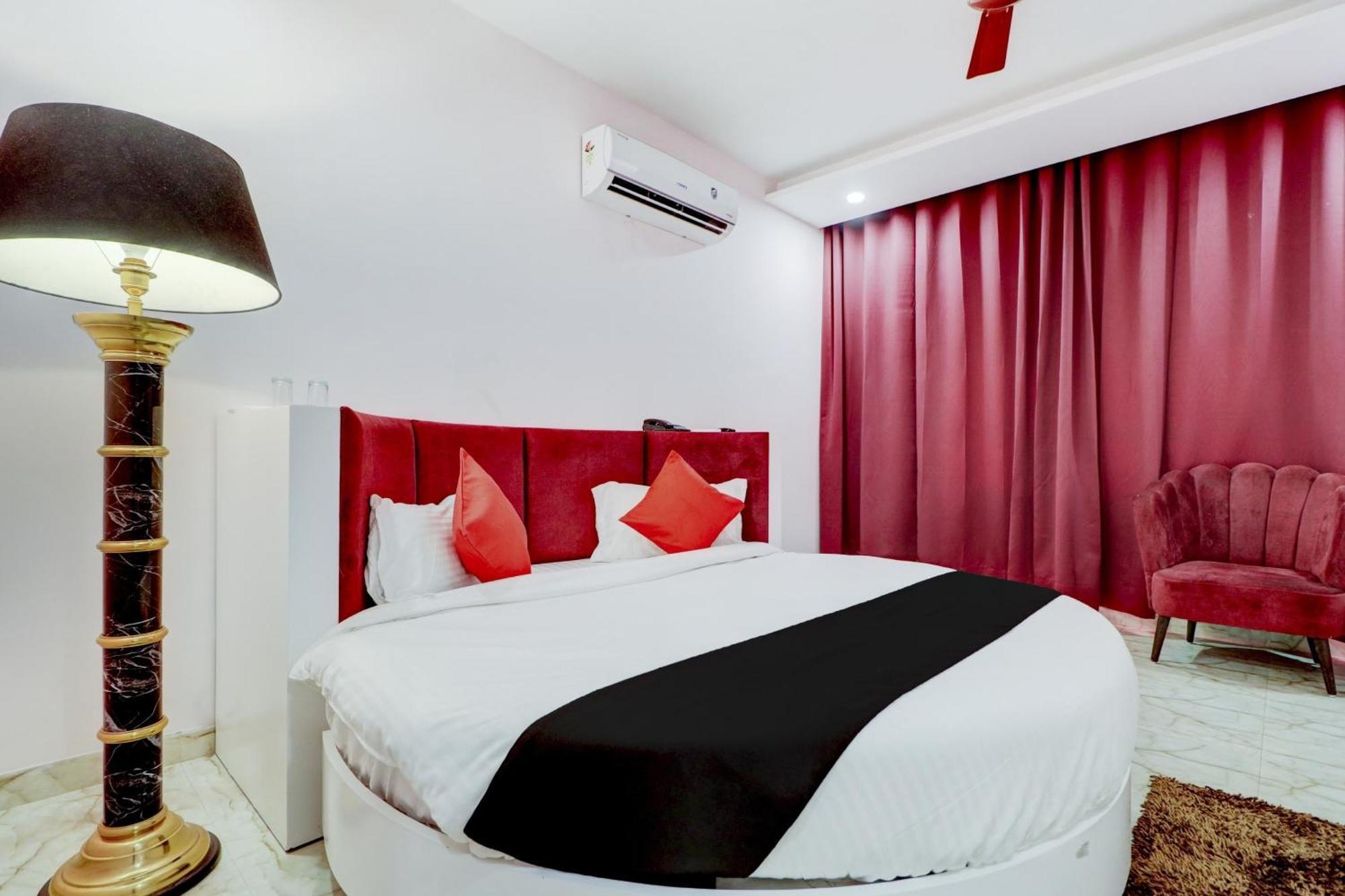 Hotel O Stevia Zirakpur ภายนอก รูปภาพ