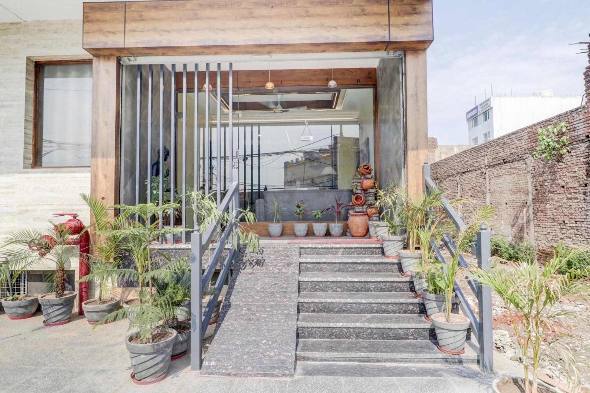 Hotel O Stevia Zirakpur ภายนอก รูปภาพ